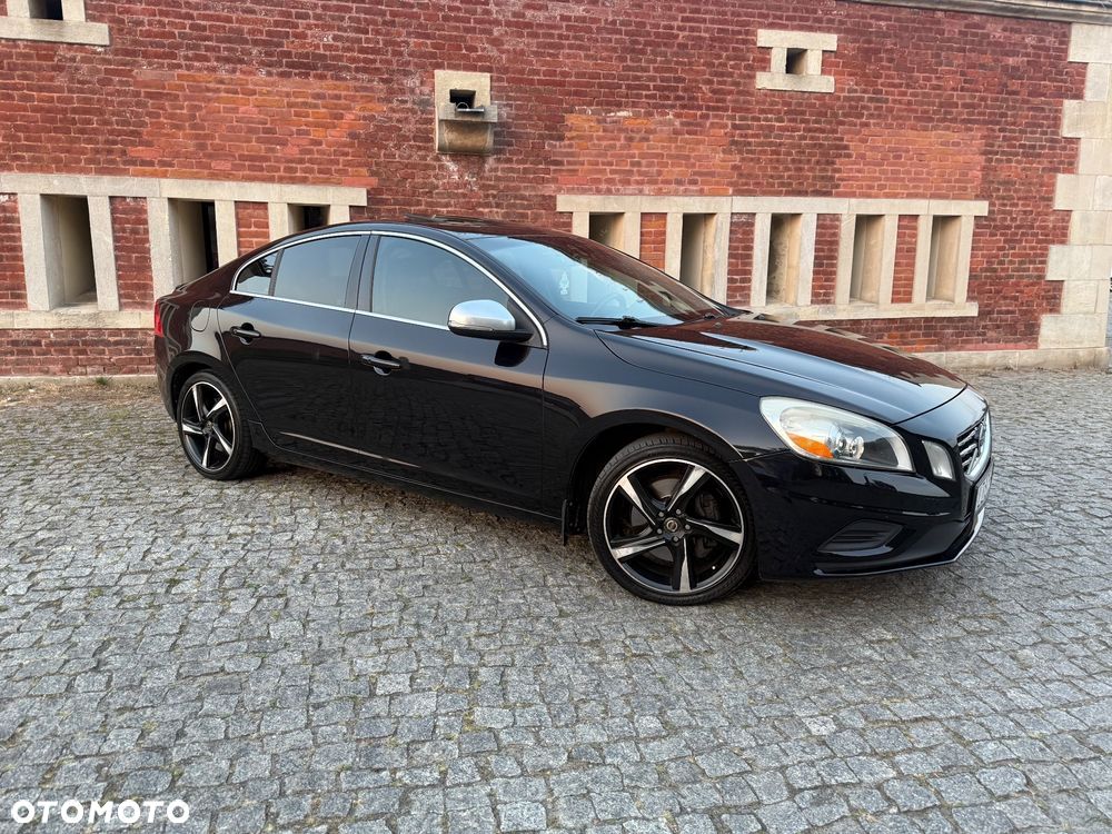 Volvo S60 T6 AWD R-Design - 5