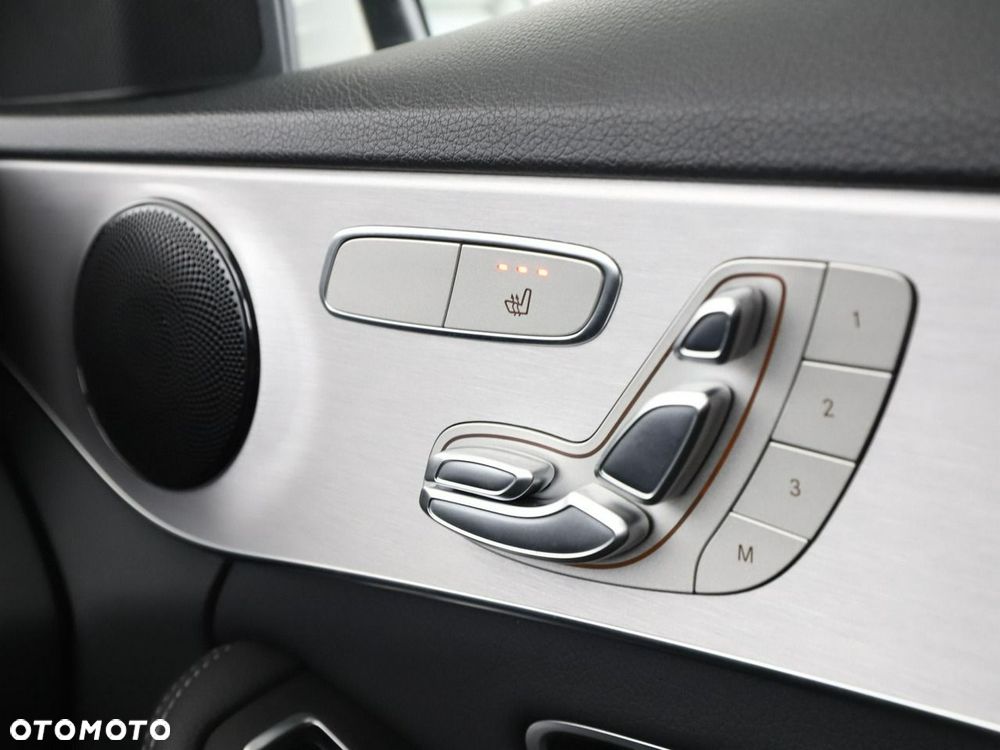 Mercedes-Benz Klasa C 300 de 9G-TRONIC Avantgarde - 40