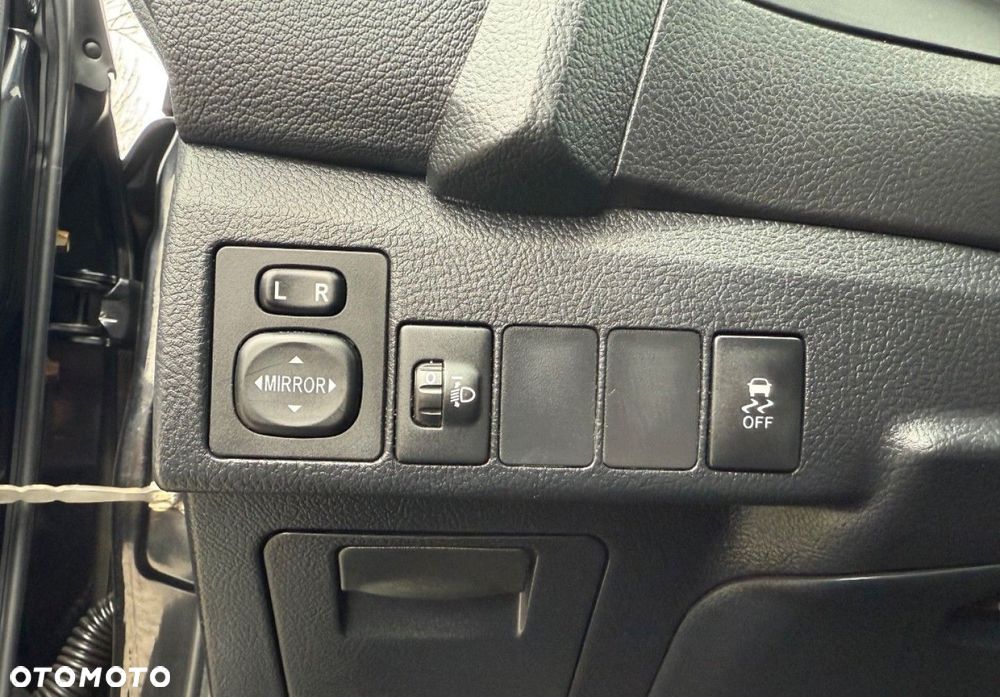 Toyota Auris - 13