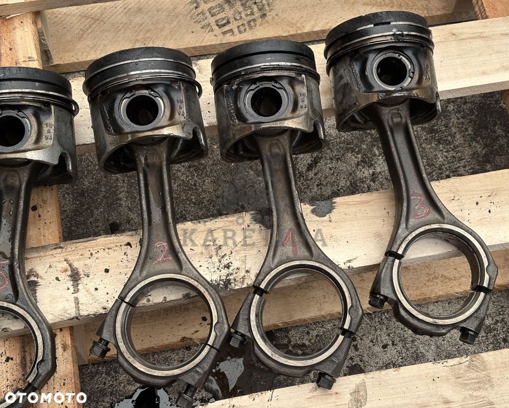 Fendt 700 800 SCR Deutz TCD 6.1 L6 Korobowód Tłok Tłoki CZĘŚCI 21130230 2113 0230 101065 - 3