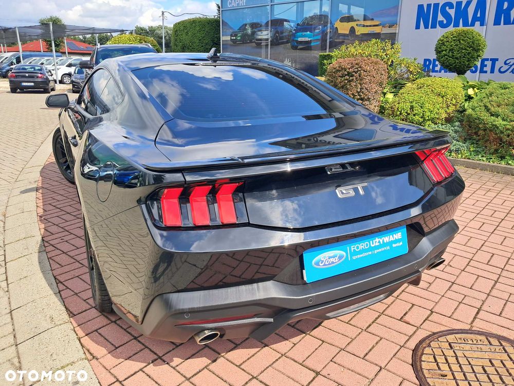 Ford Mustang - 11