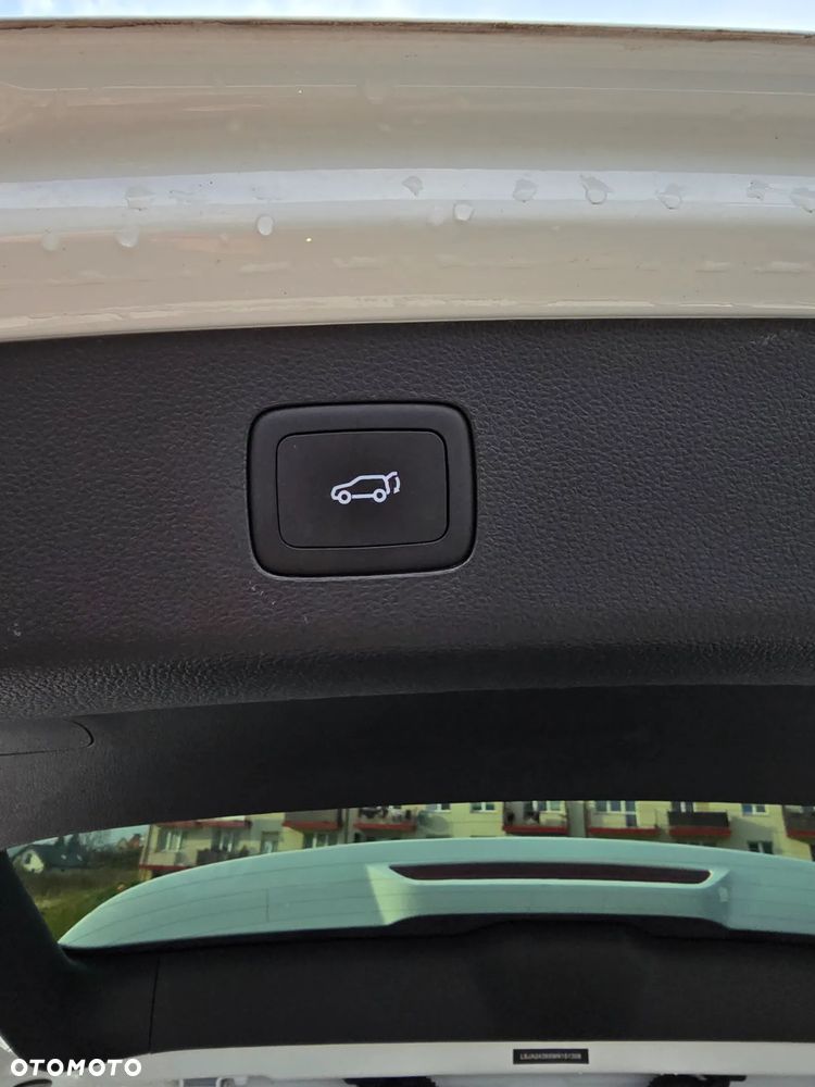 MG EHS 1.5T-GDI PHEV Luxury - 8