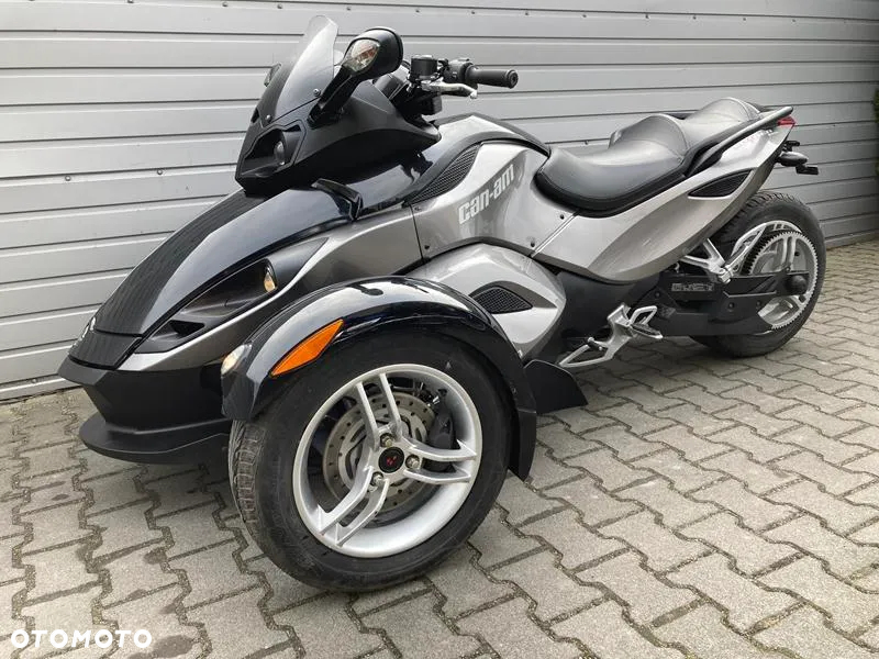 Can-Am Spyder - 7