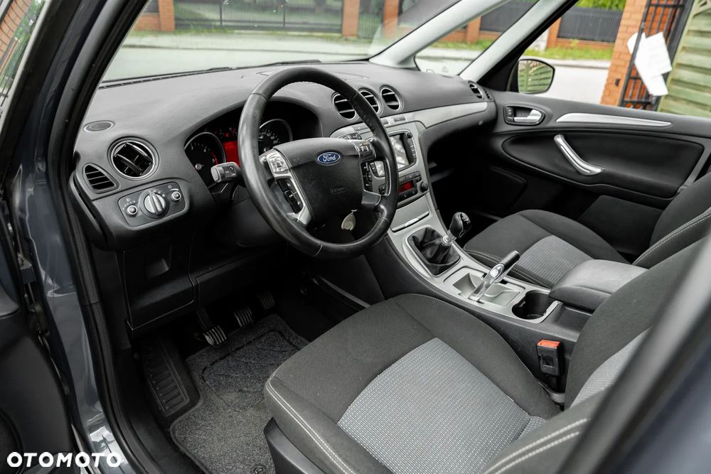 Ford Galaxy 2.0 TDCi Ghia - 15