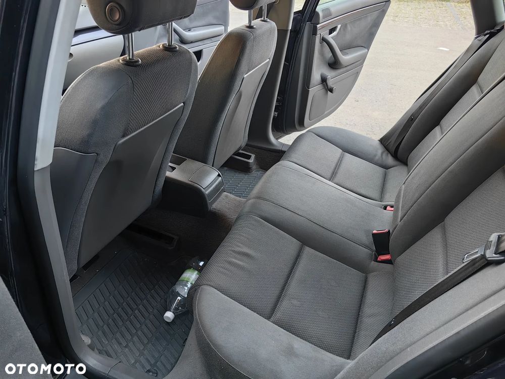 Audi A4 Limousine - 25