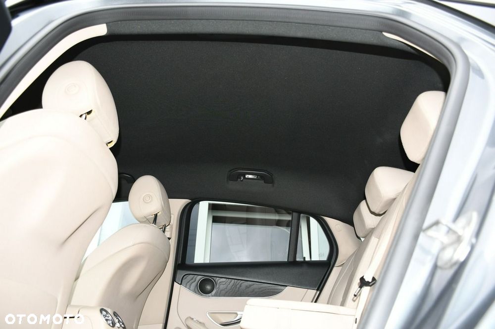 Mercedes-Benz GLC 200 d Business Edition - 34