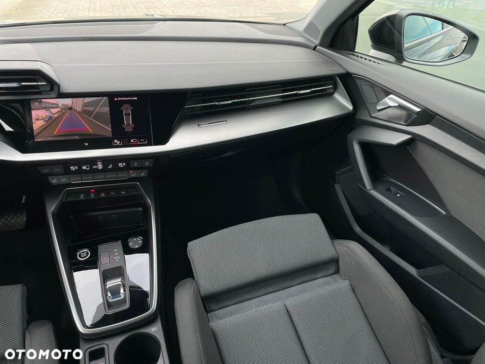 Audi A3 Sportback - 16