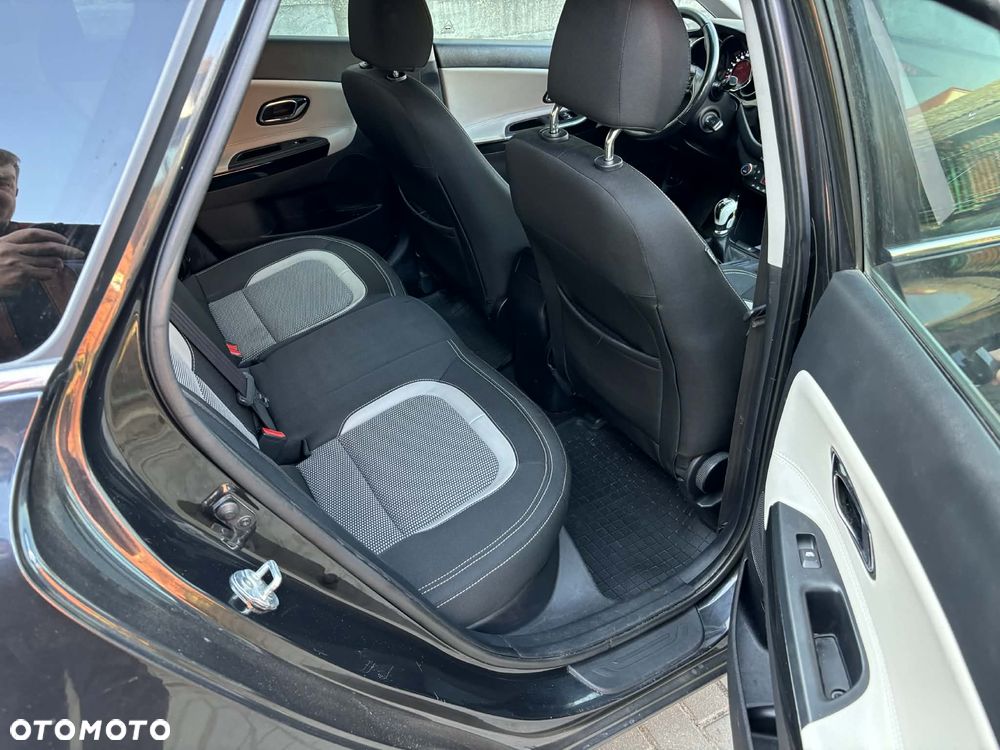 Kia Ceed 1.6 CRDi Business Line - 13