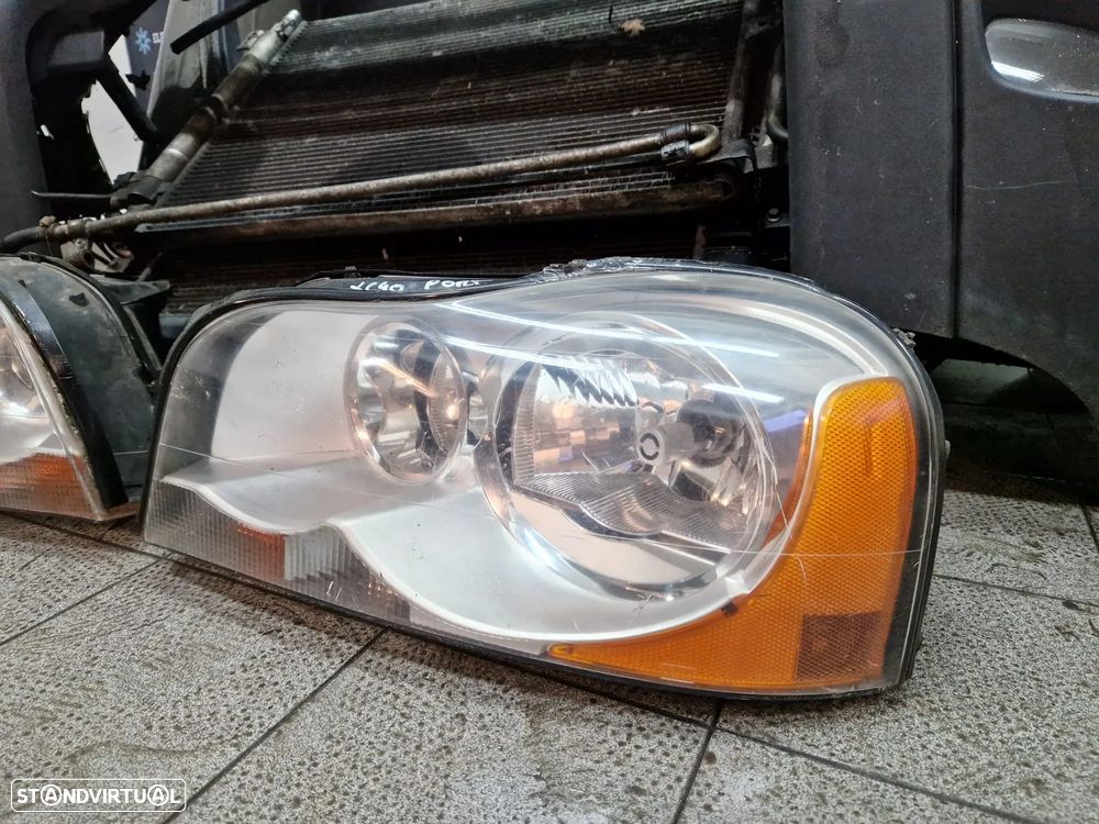 Frente completa usada VOLVO XC90 2.4 D5 XENON parachoques capot oticas guardalamas XC 90 - 16