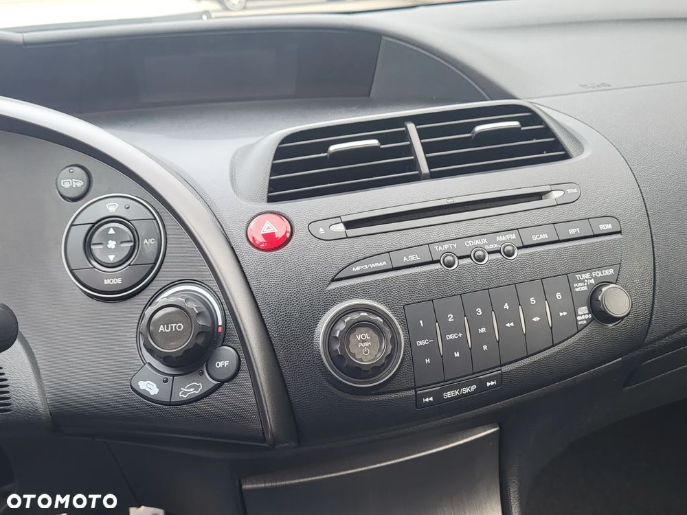 Honda Civic 1.4 i-VTEC Comfort - 29