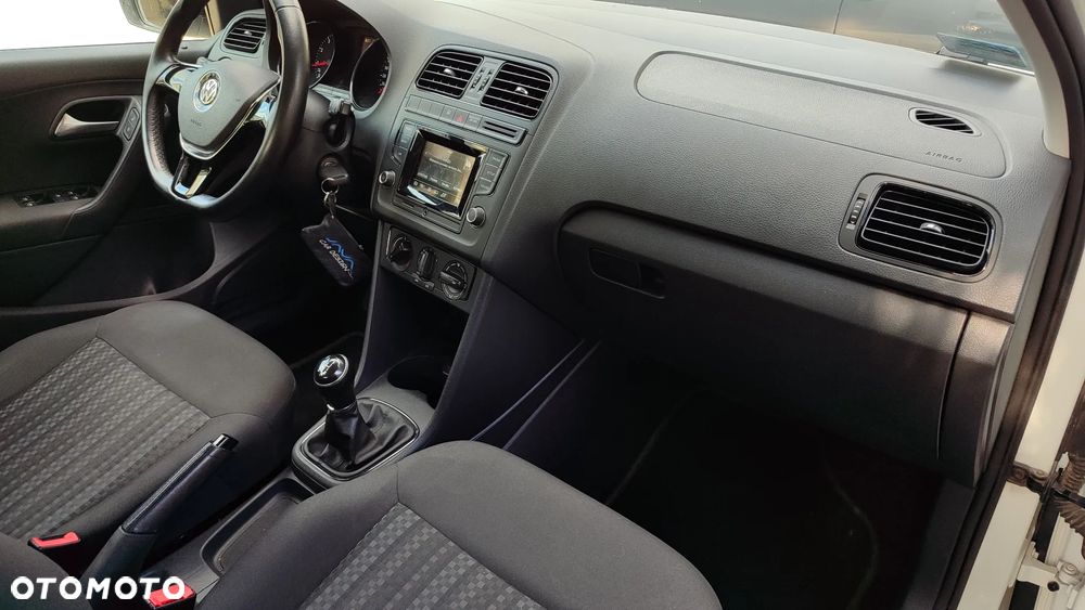 Volkswagen Polo - 16