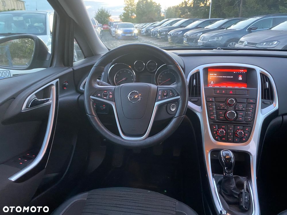 Opel Astra 1.4 Turbo Exklusiv - 35