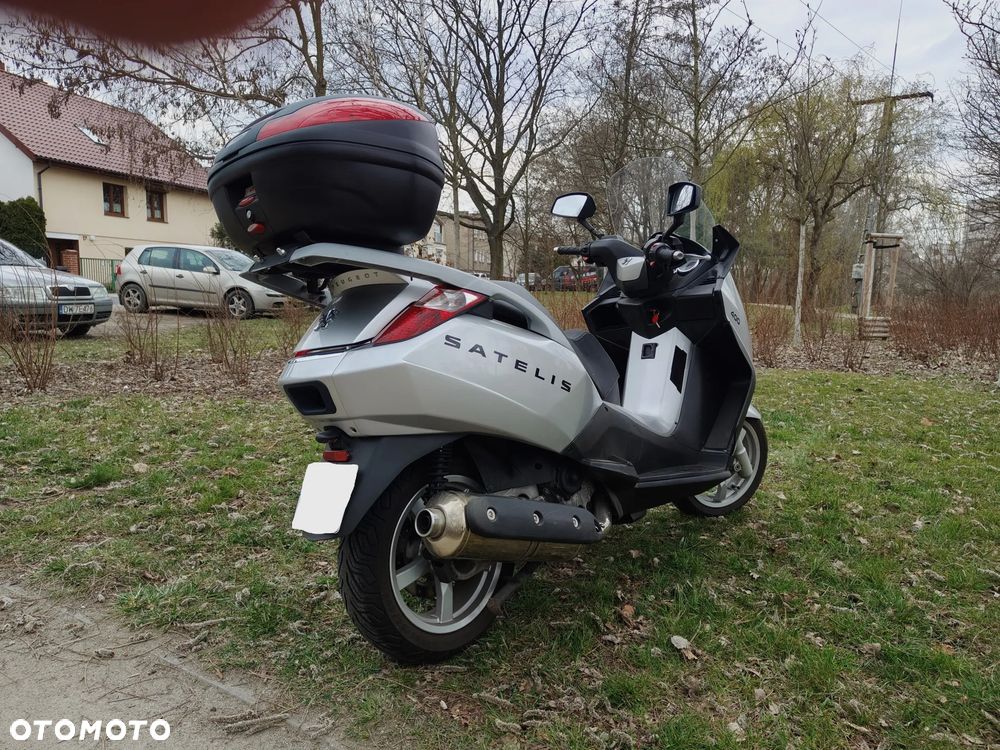 Peugeot Satelis - 12