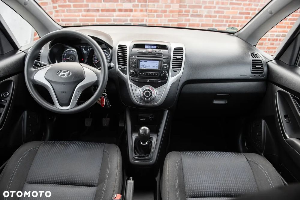 Hyundai ix20 - 24