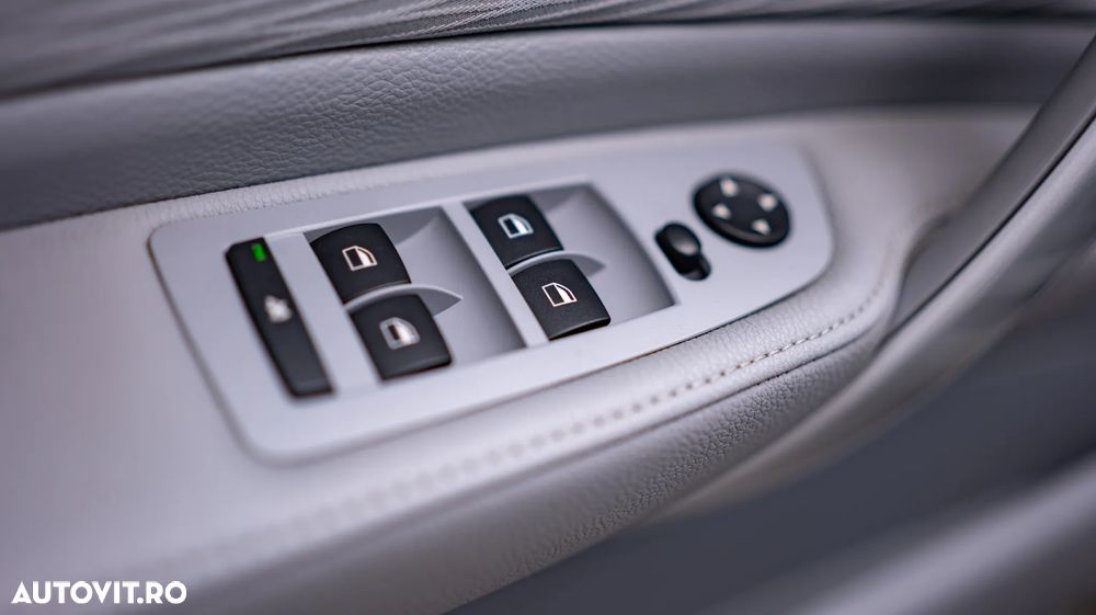 BMW Seria 1 116i - 15