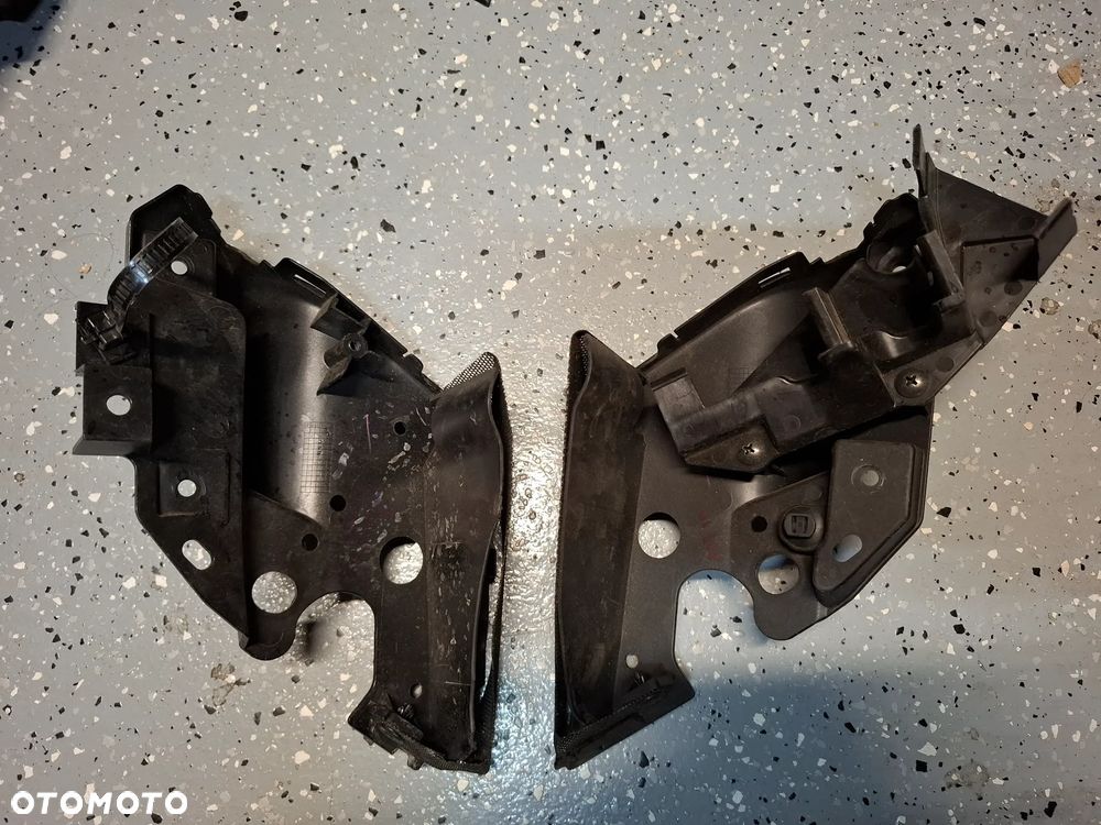 Yamaha MT10 wypełnienie boczek wlot powietrza - 2