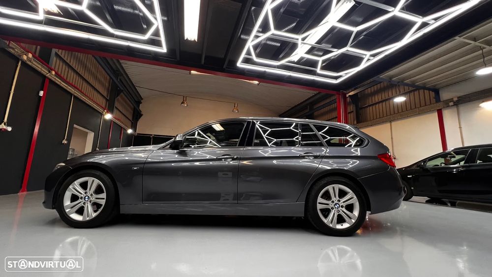 BMW 318 d Touring Auto Line Sport - 4