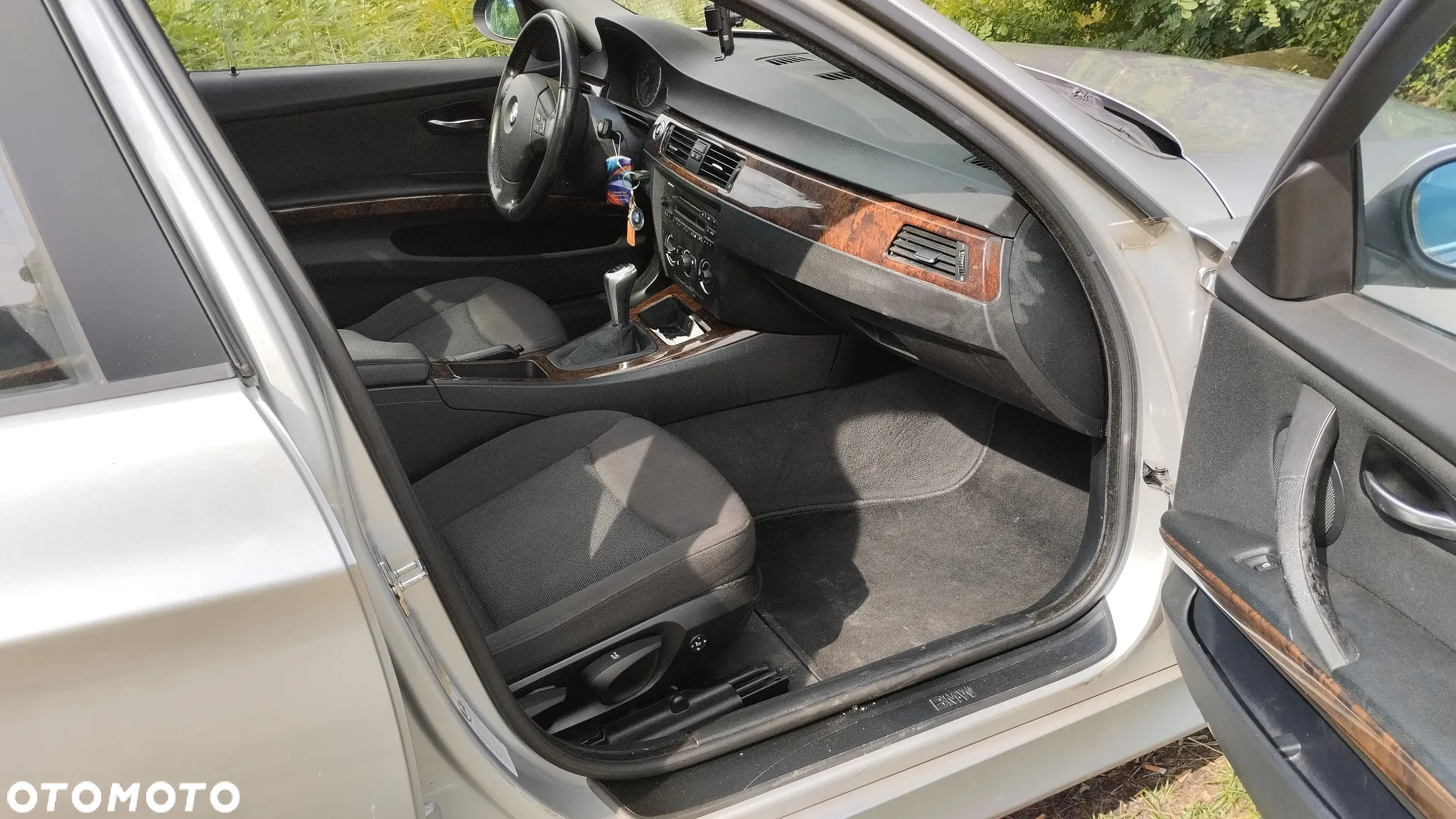 BMW Seria 3 318i - 9