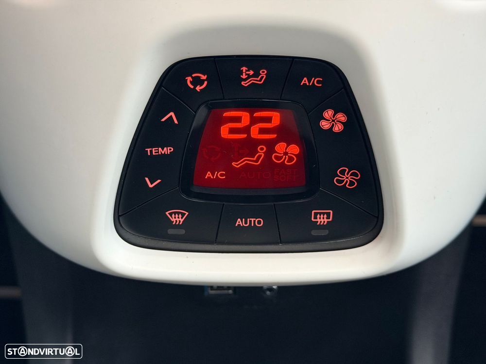 Peugeot 108 1.2 PureTech Roland Garros - 46