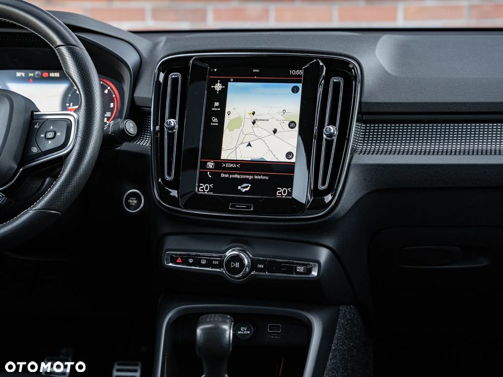 Volvo XC 40 D3 R-Design - 33