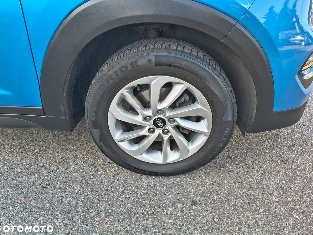 Hyundai Tucson blue 1.6 GDi 2WD Navi - 17