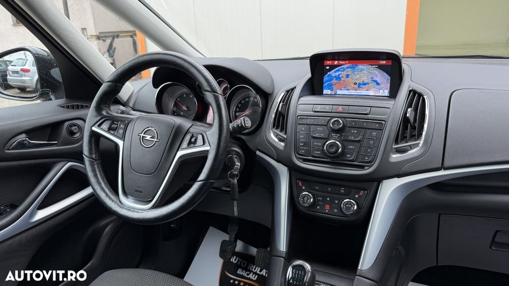 Opel Zafira - 13