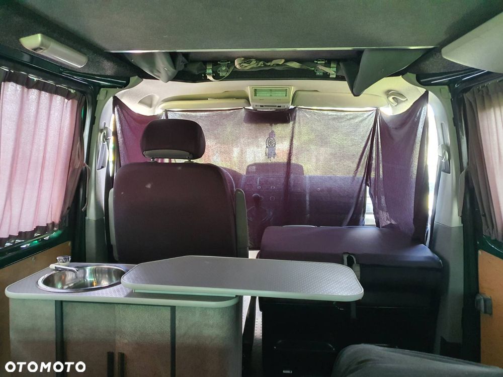Volkswagen California - 11