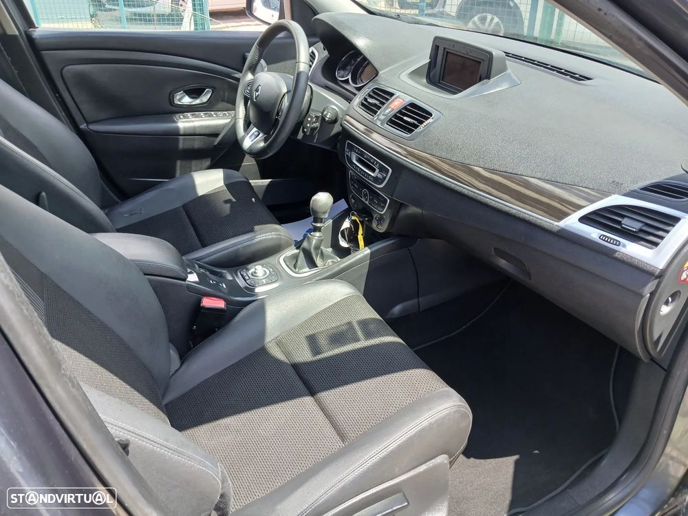 Renault Mégane Sport Tourer 1.5 dCi Luxe - 24