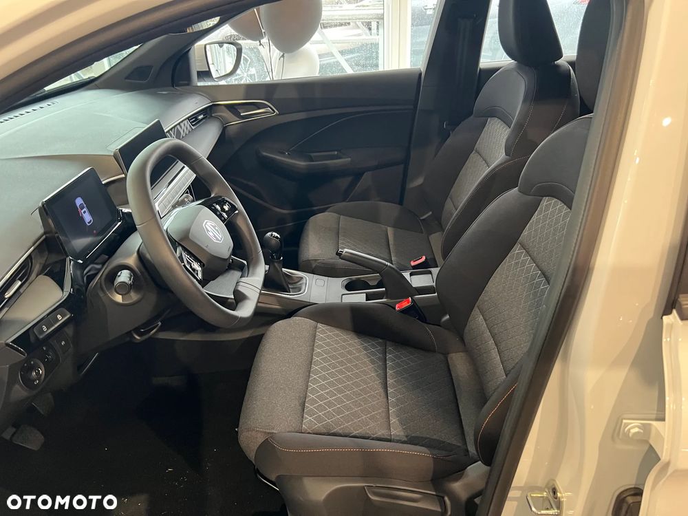 MG MG3 1.5 Excite - 12