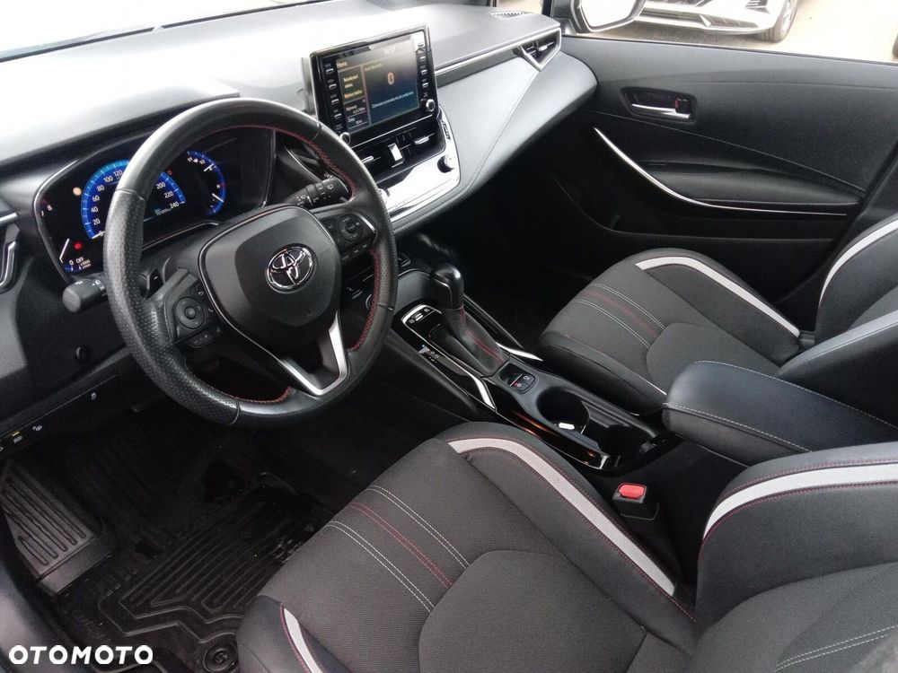 Toyota Corolla - 13