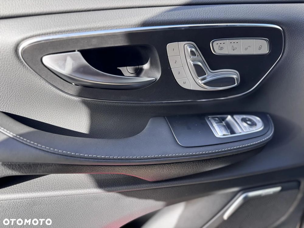 Mercedes-Benz Klasa V 300 d 4-Matic 9G-Tronic Exclusive (ekstra d³) - 13