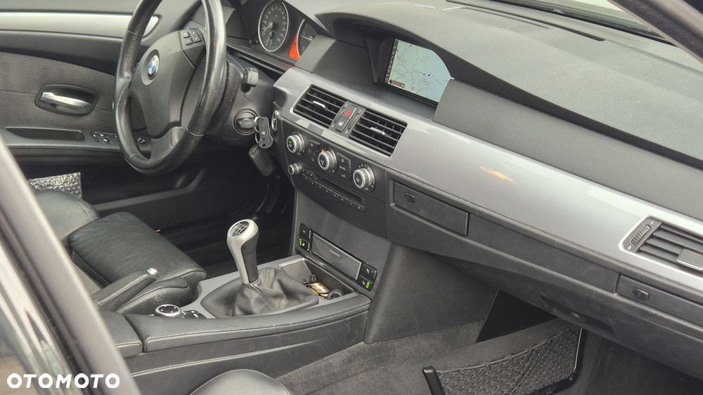 BMW Seria 5 520d Edition Exclusive - 12