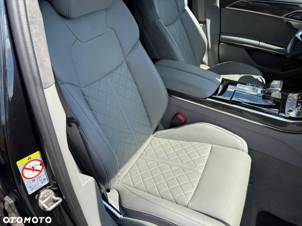 Audi S8 TFSI mHEV Quattro Tiptr - 29