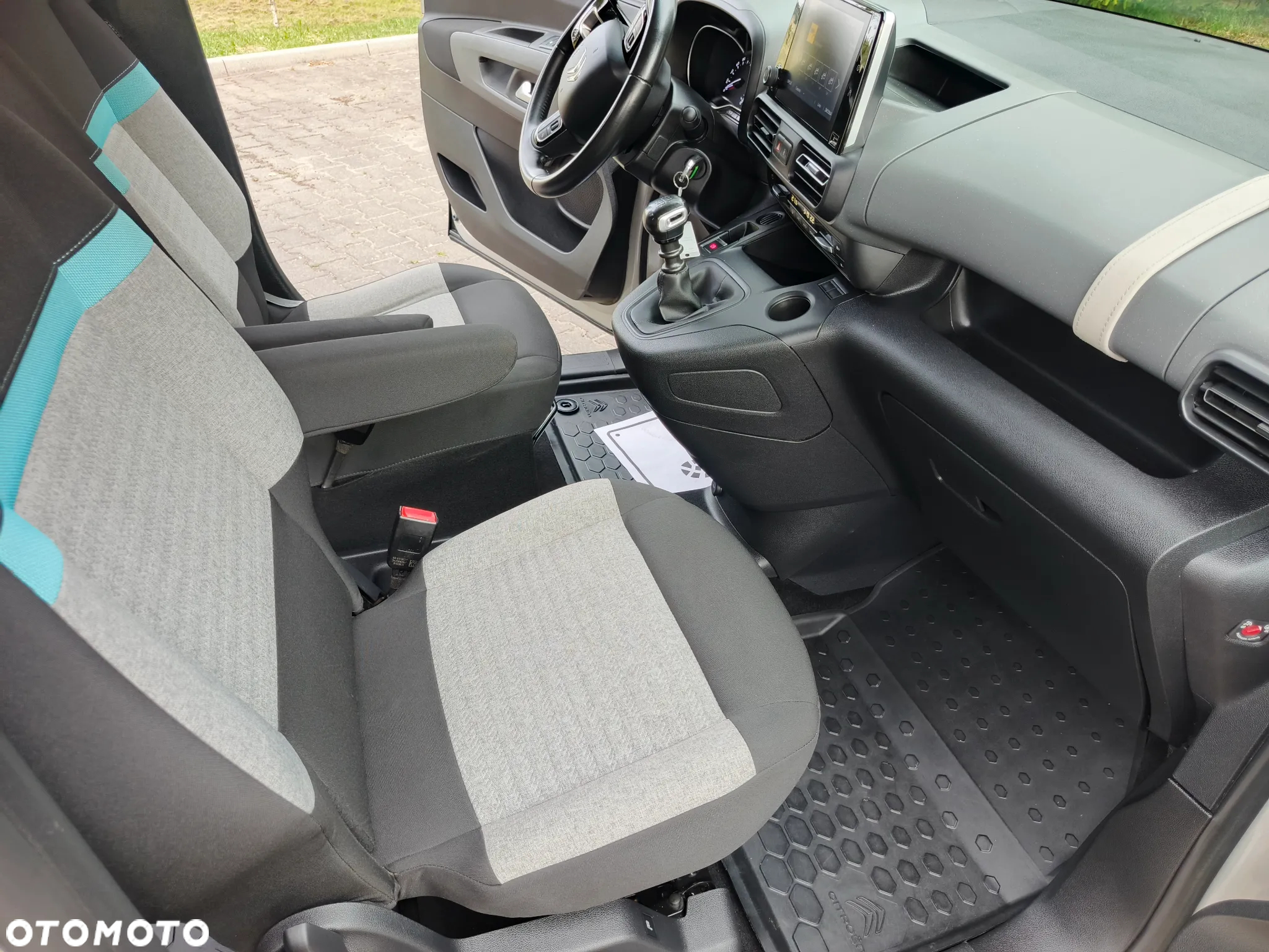 Citroën Berlingo M BlueHDi 130 SHINE - 17