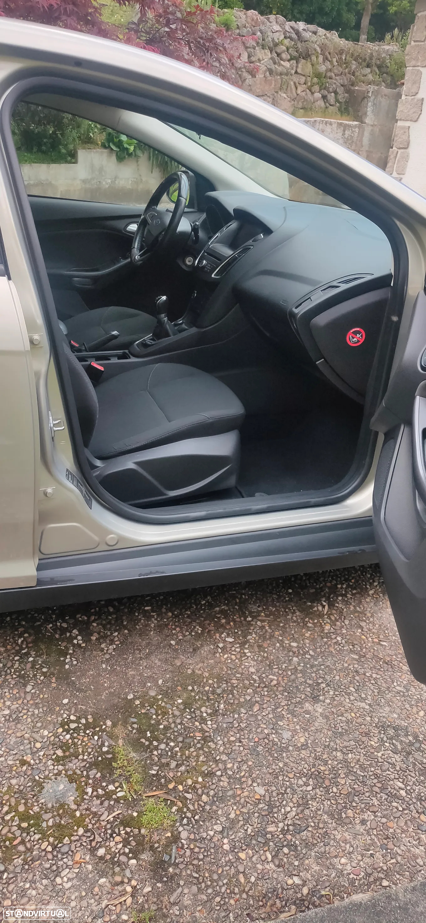 Ford Focus 1.0 EcoBoost S&S COOL&CONNECT DESIGN - 5