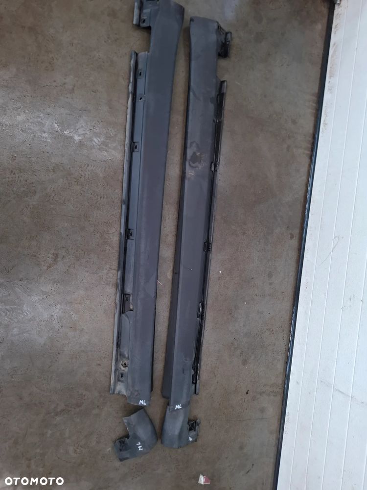 MERCEDES ML W164 PRÓG LISTWY PROGOWE PRAWA LEWA - 1