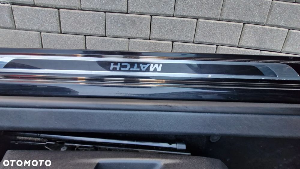 Volkswagen Golf 1.6 TDI DPF MATCH - 23