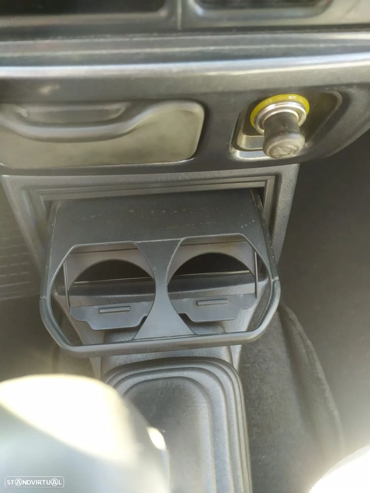 Daihatsu Sirion - 12
