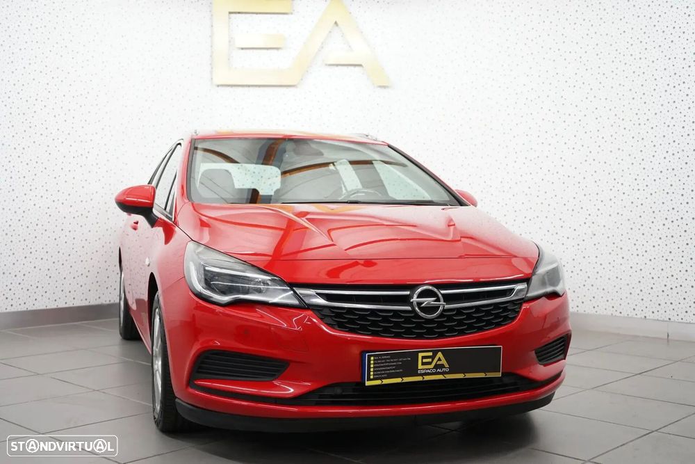 Opel Astra Sports Tourer - 1