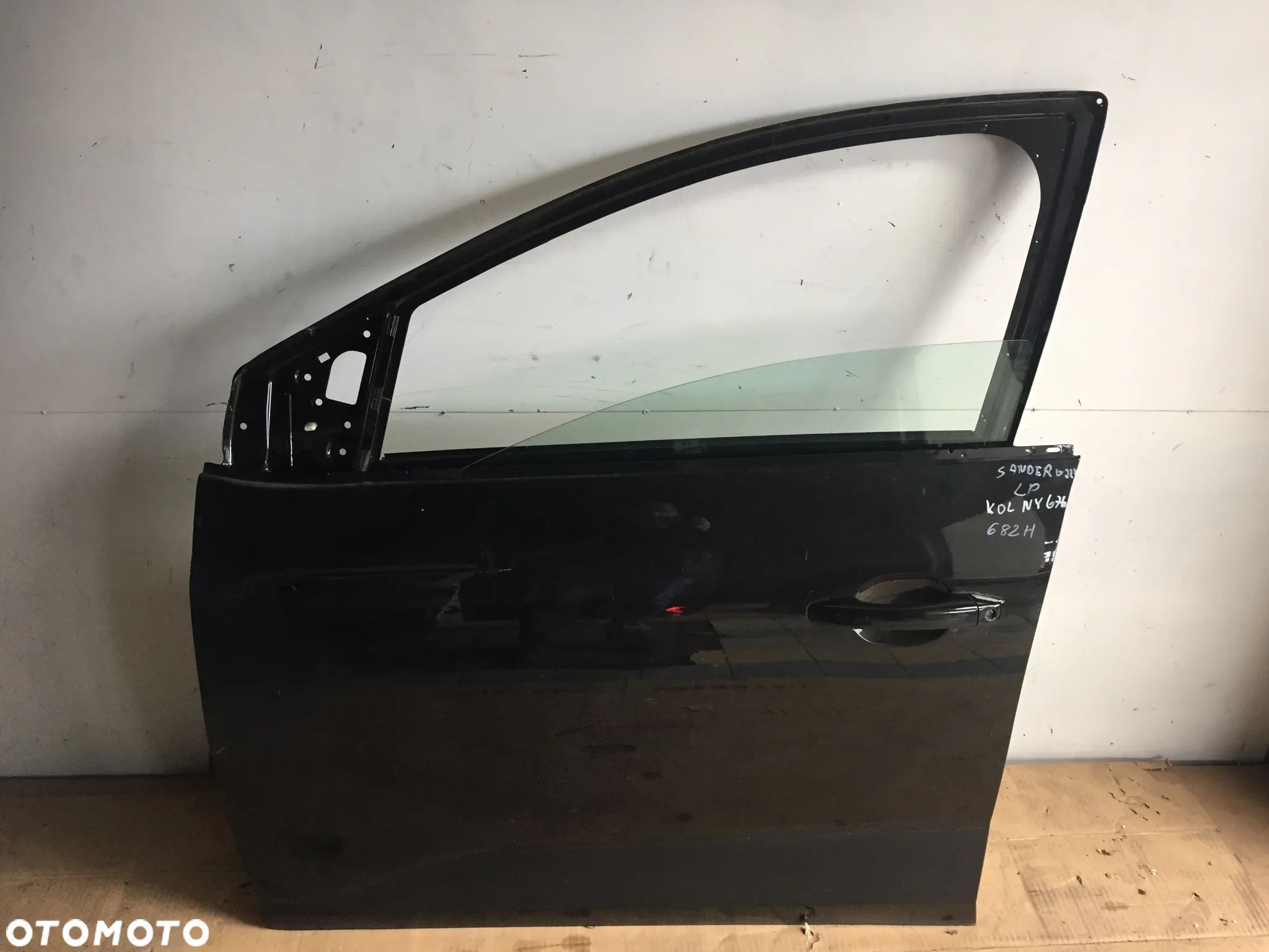 DACIA SANDERO STEPWAY 22R DRZWI LEWE PRZÓD NY676 - 1