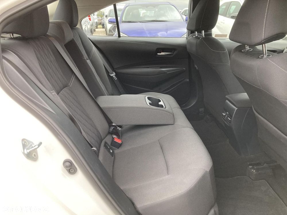 Toyota Corolla 1.6 Comfort - 11