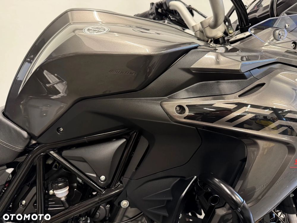 Benelli TRK 502X - 32