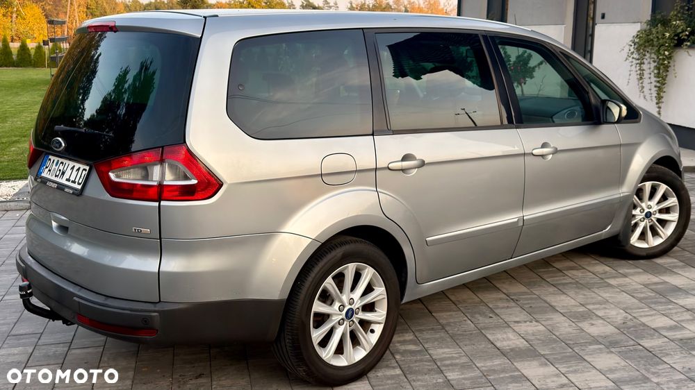 Ford Galaxy 2008 photo 3