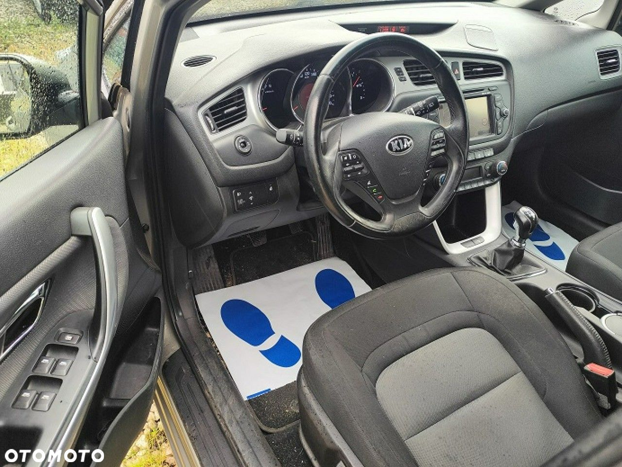 Kia Ceed - 13