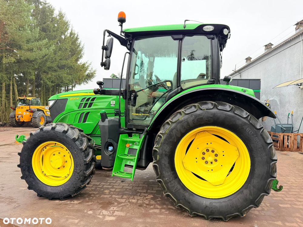 John Deere 6120R - 4