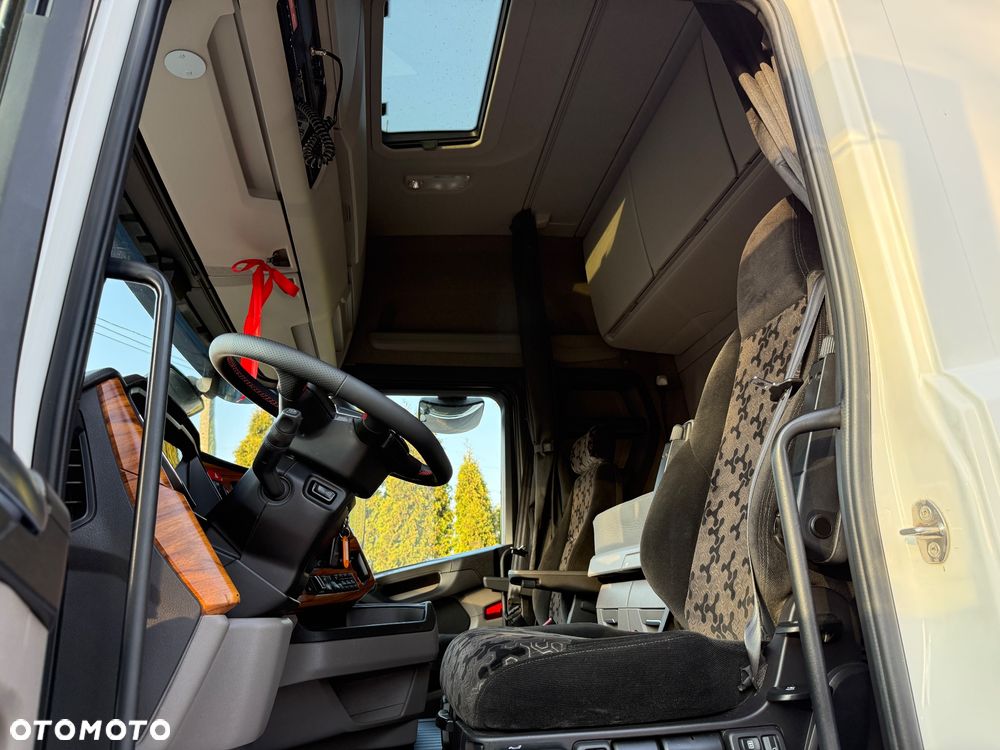 Scania R520, V 8 - 21