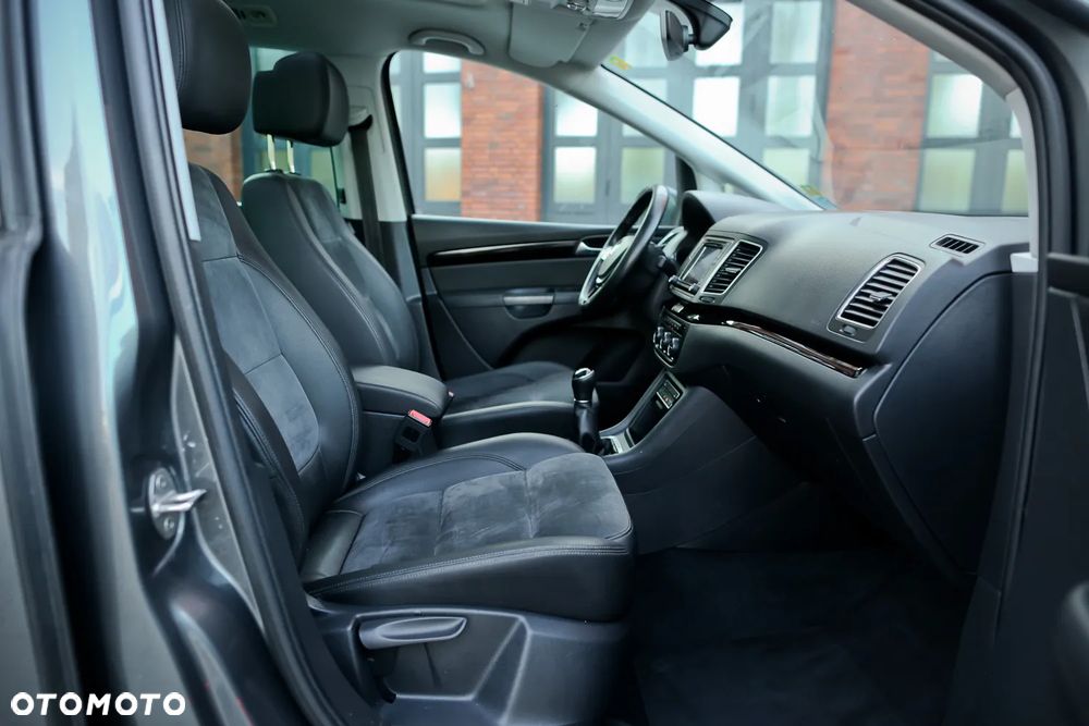 Volkswagen Sharan 2.0 TDI 4MOTION (BlueMotion Technology) Highline - 26