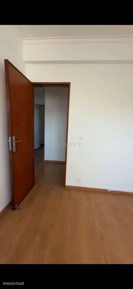 Apartamento T3 em Agualva-Cacém | 125 m², varanda e arrecadação - Grande imagem: 5/5