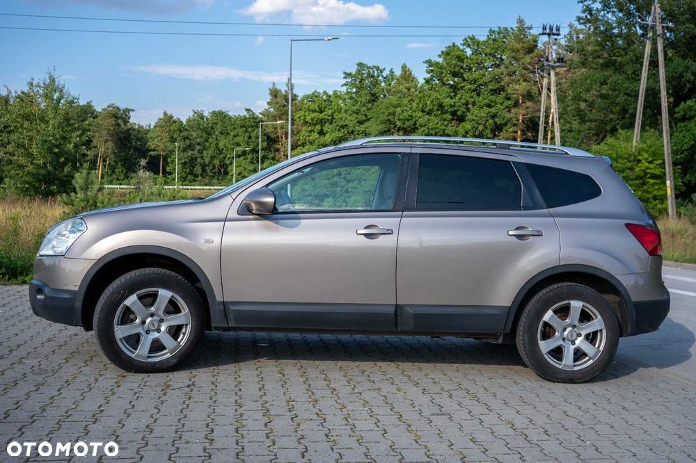 Nissan Qashqai+2 - 4