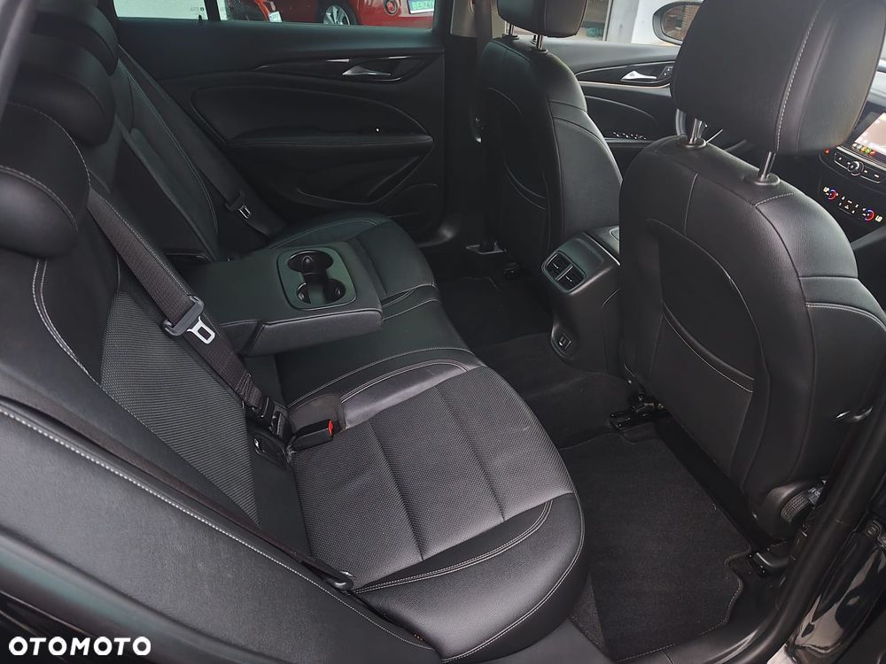 Opel Insignia - 26